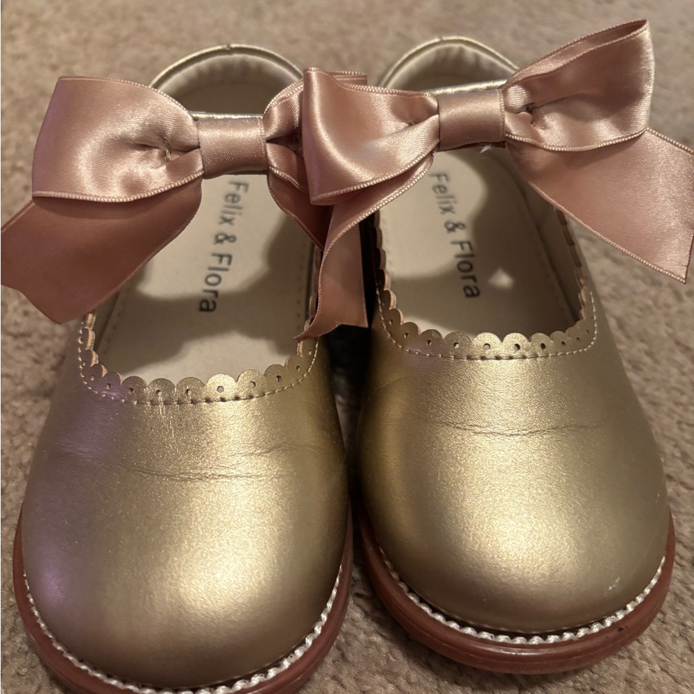 Elegant Gold Kids Dress Shoes with Bows